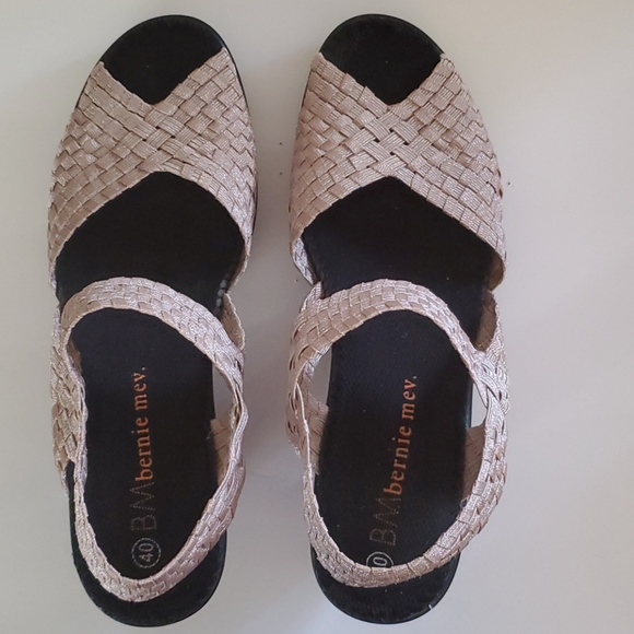 Strappy heels - Picture 1 of 4